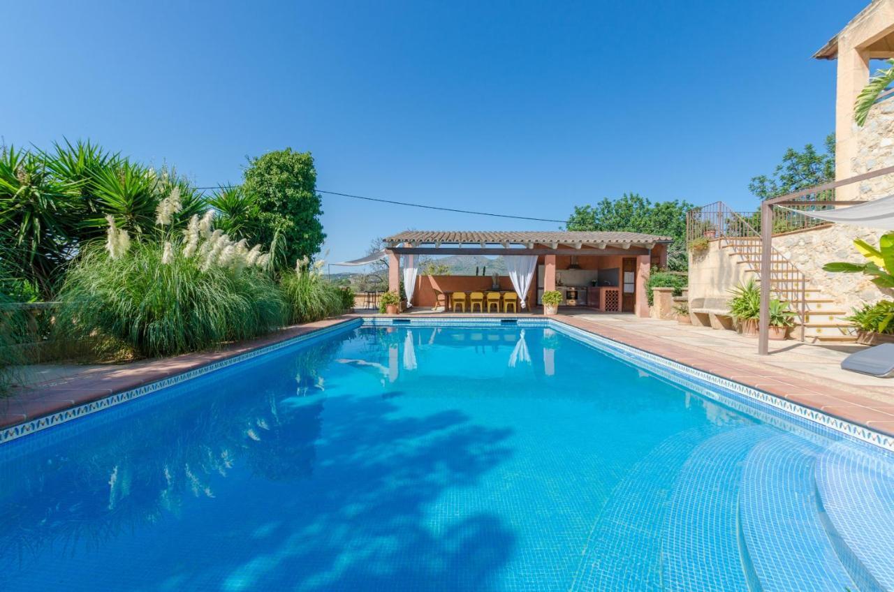 Son Barbot Villa *